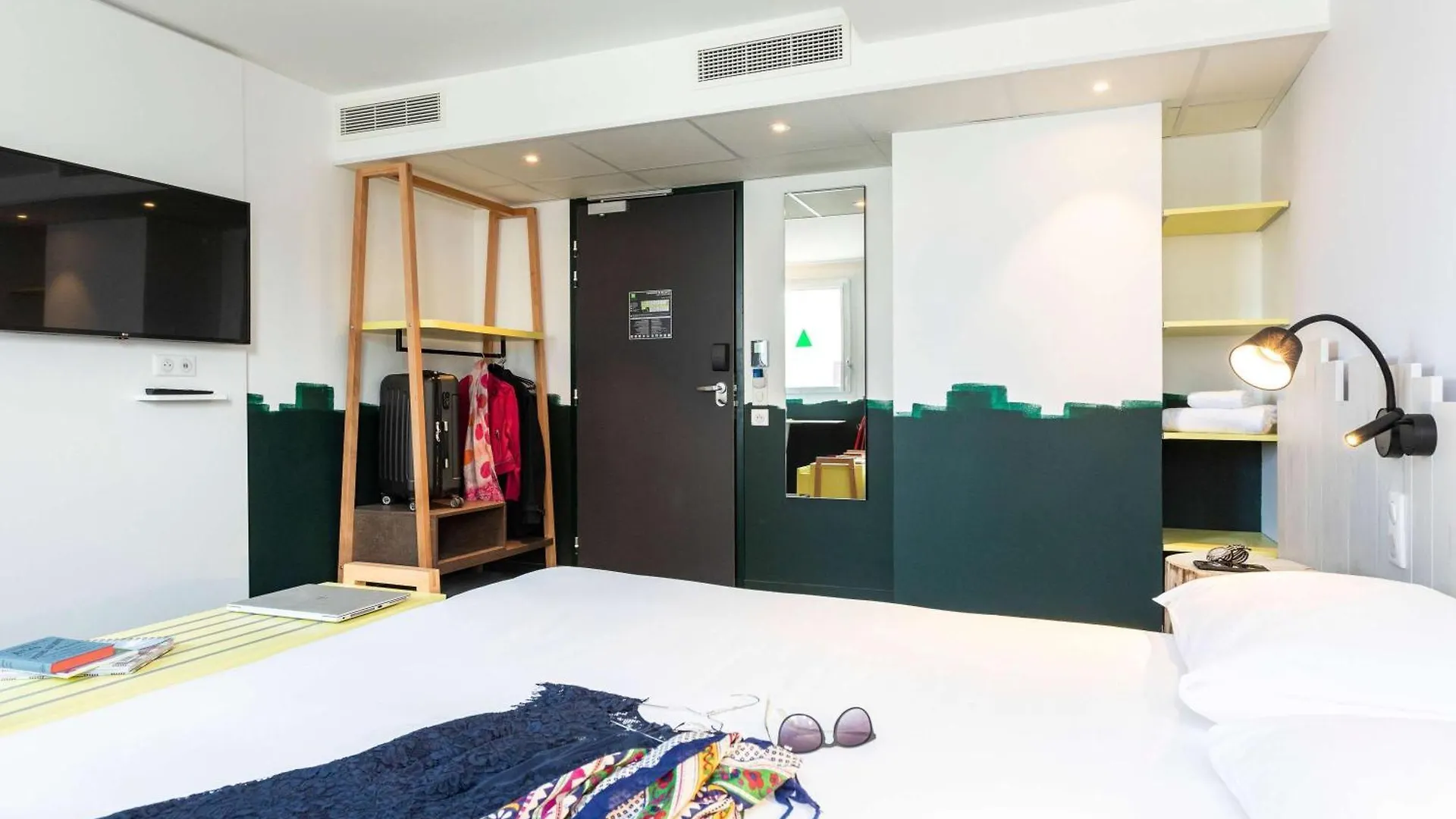 ホテル Ibis Styles トノン・レ・バン 3*,